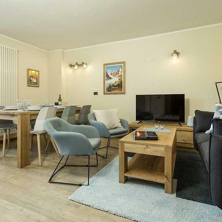 Apartment Ensa - Alpes Travel - Central Chamonix - Sleeps 4 Εξωτερικό φωτογραφία