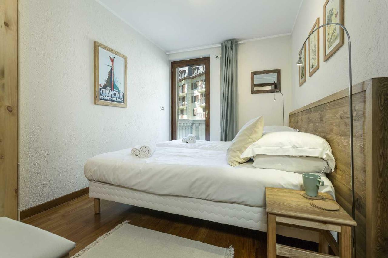 Apartment Ensa - Alpes Travel - Central Chamonix - Sleeps 4 Εξωτερικό φωτογραφία