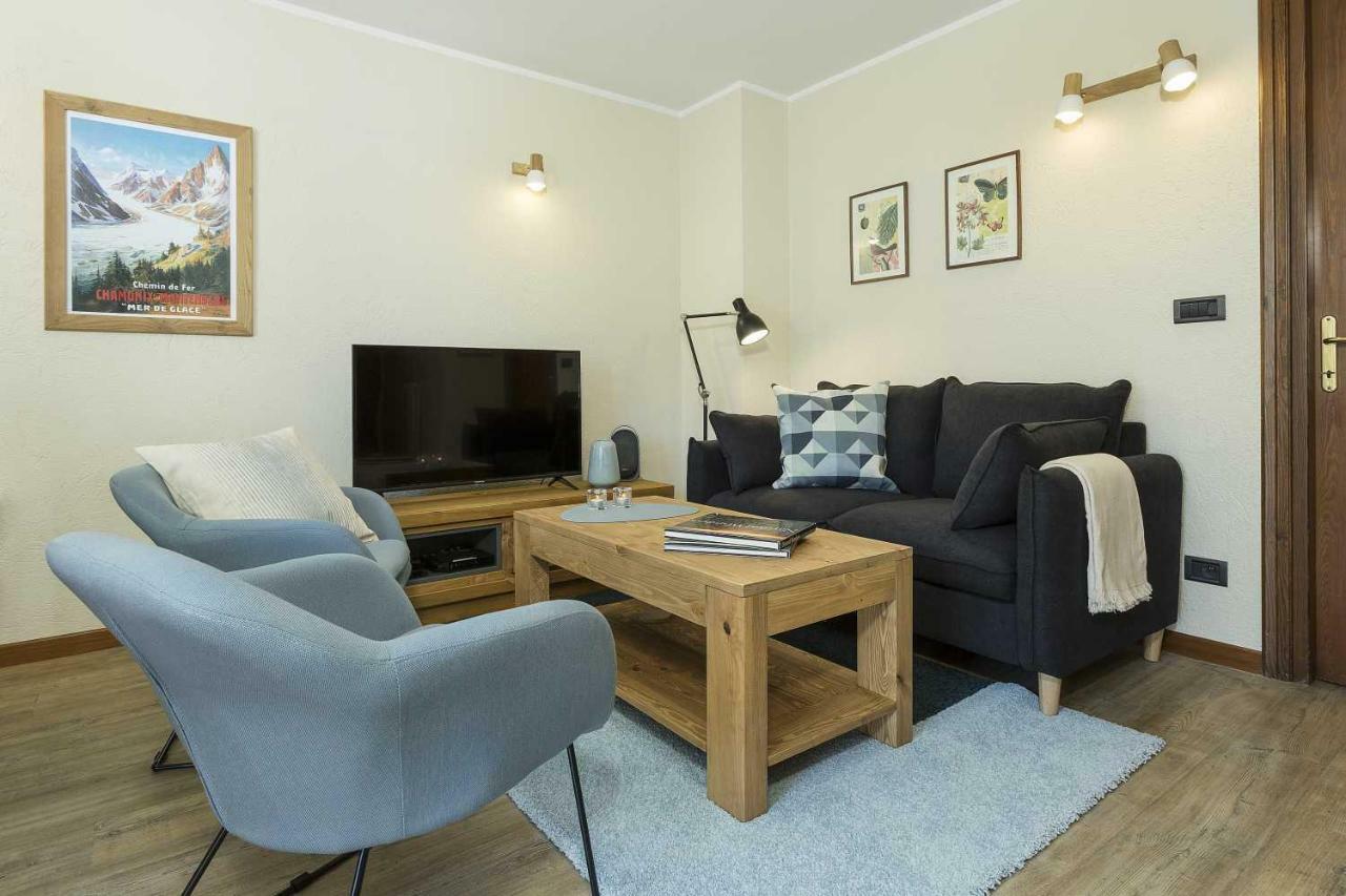 Apartment Ensa - Alpes Travel - Central Chamonix - Sleeps 4 Εξωτερικό φωτογραφία